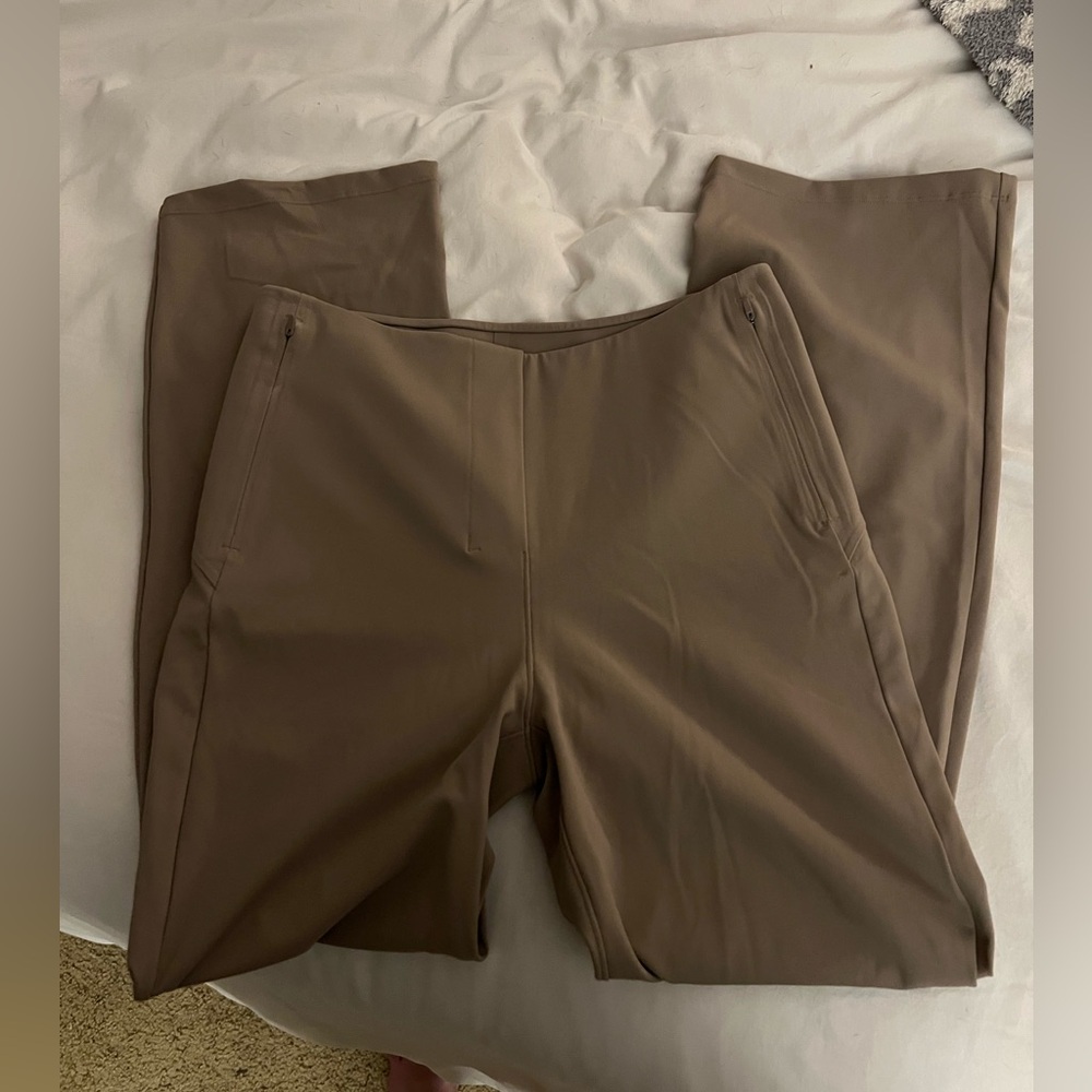 Lululemon smooth fit pull on cropped pants